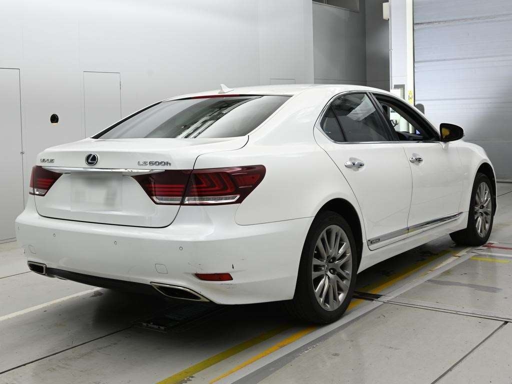 LEXUS LS