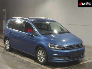 VOLKSWAGEN GOLF TOURAN