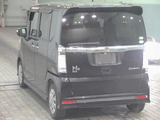 HONDA N BOX +