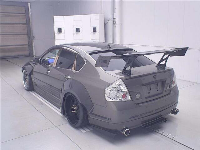 NISSAN FUGA
