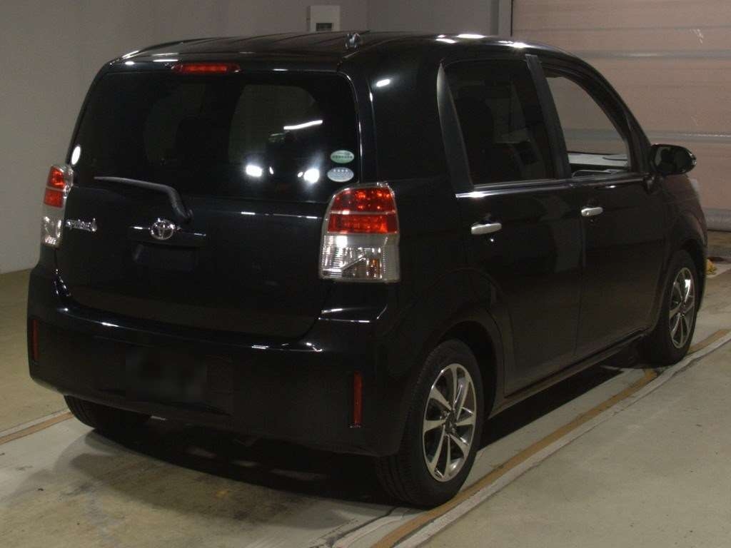 TOYOTA SPADE