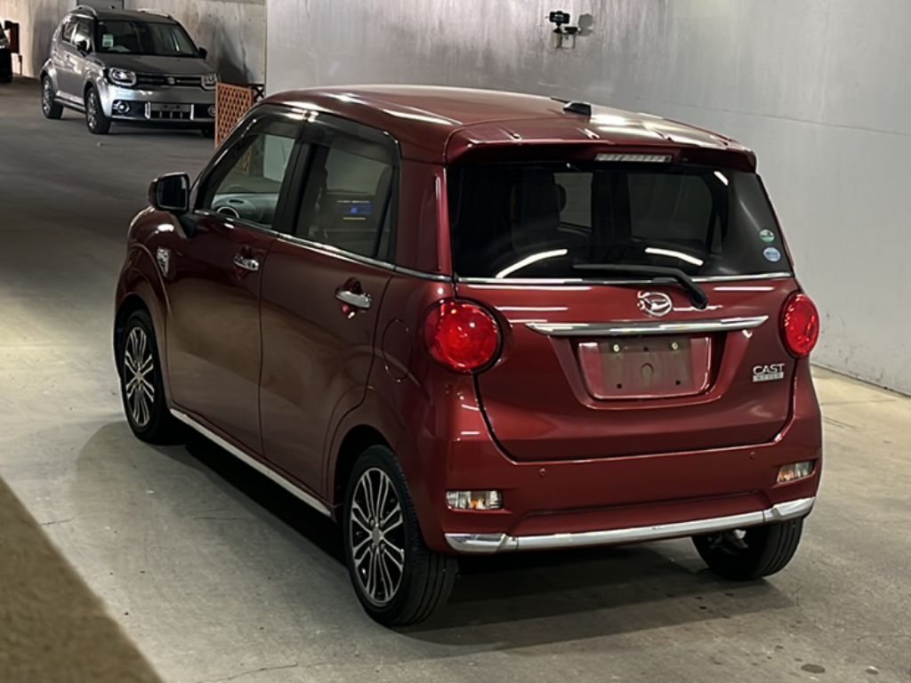 DAIHATSU CAST