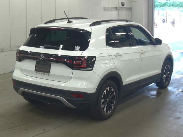 VOLKSWAGEN T-CROSS