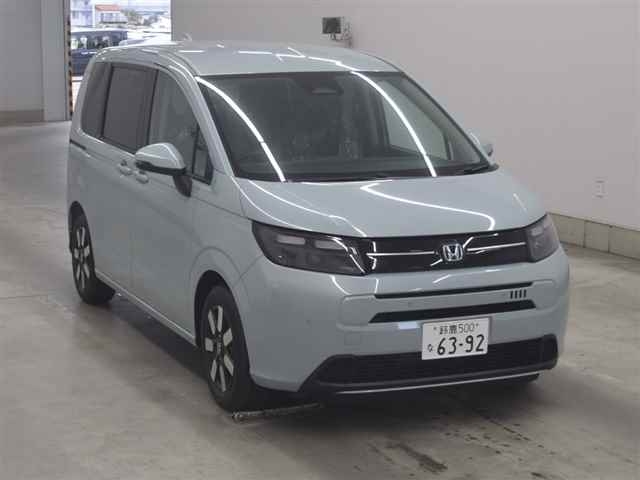 HONDA FREED HYBRID
