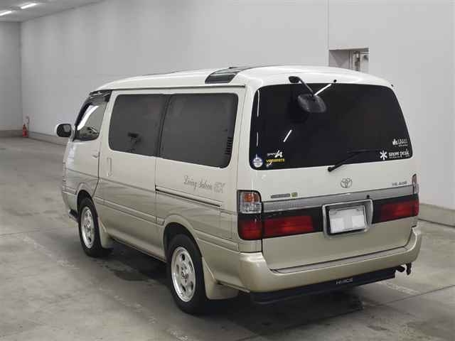 TOYOTA HIACE WAGON