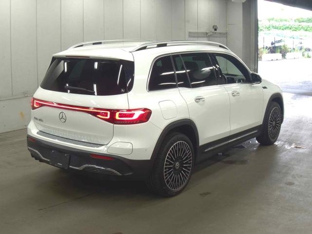 MERCEDES BENZ EQB