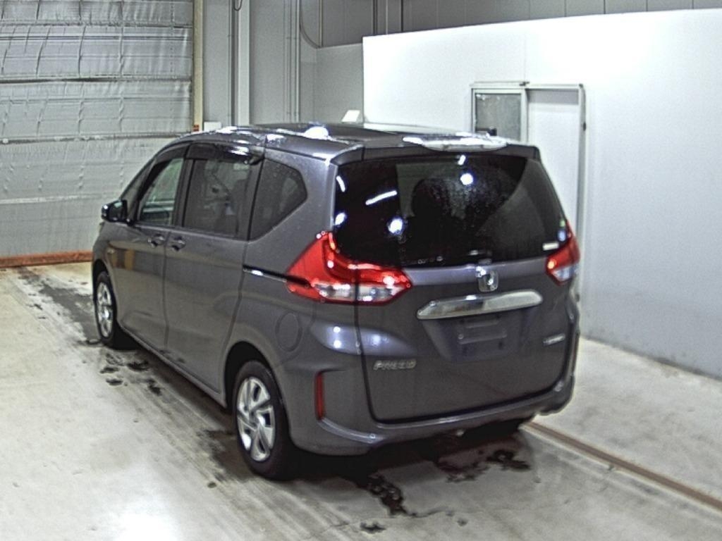 HONDA FREED HYBRID