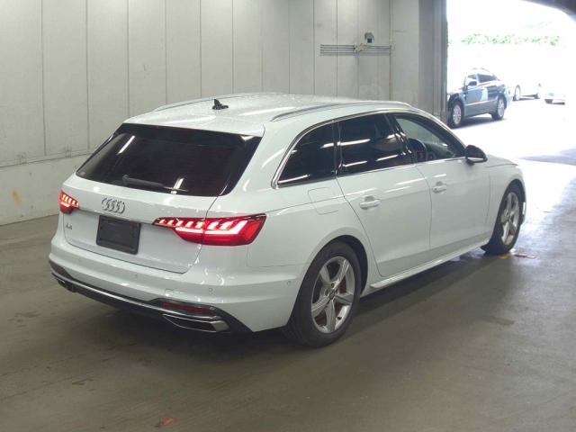 AUDI A4 AVANTE