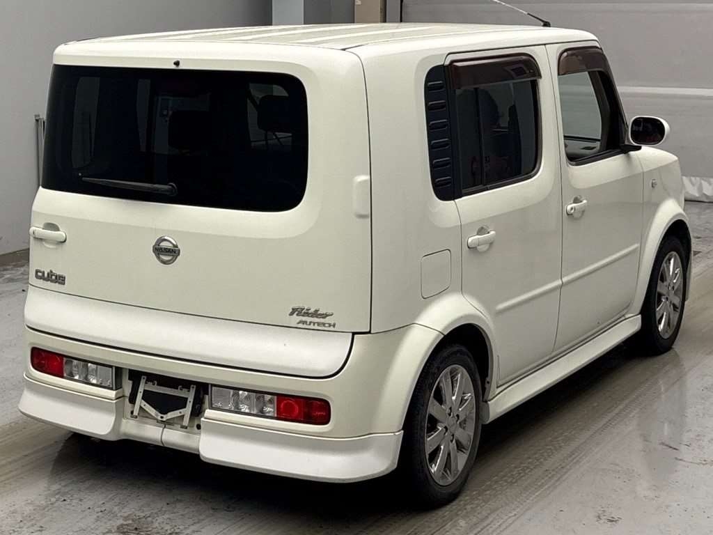 NISSAN CUBE