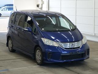 HONDA FREED HYBRID