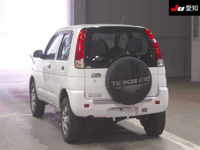 DAIHATSU TERIOS KID