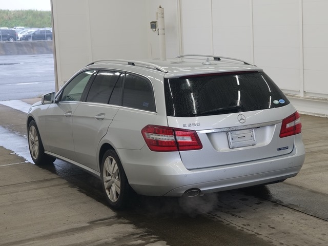 MERCEDES BENZ E CLASS STATION WAGON