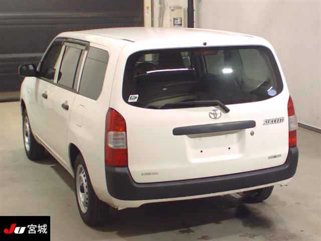 TOYOTA SUCCEED VAN