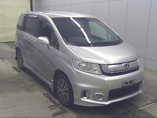 HONDA FREED SPIKE