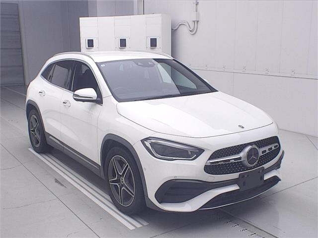 MERCEDES BENZ GLA