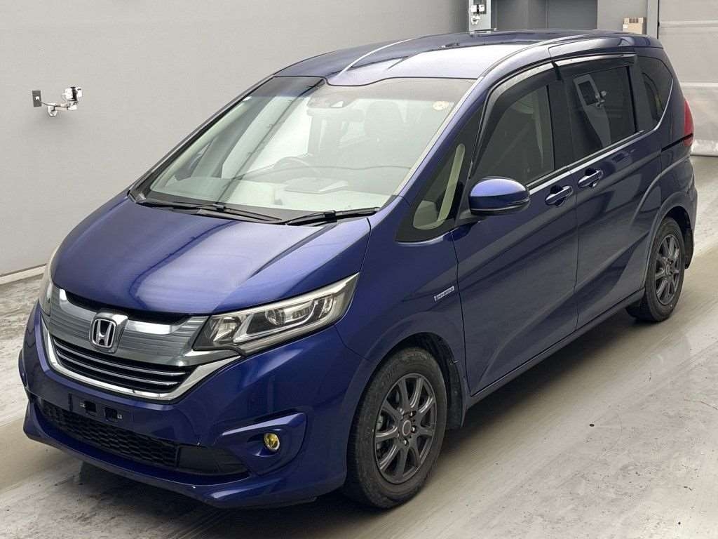 HONDA FREED + HYBRID