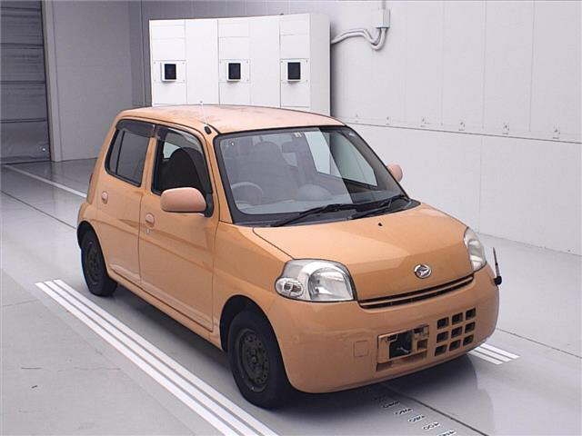 DAIHATSU ESSE