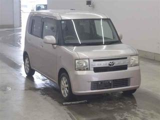 TOYOTA PIXIS SPACE