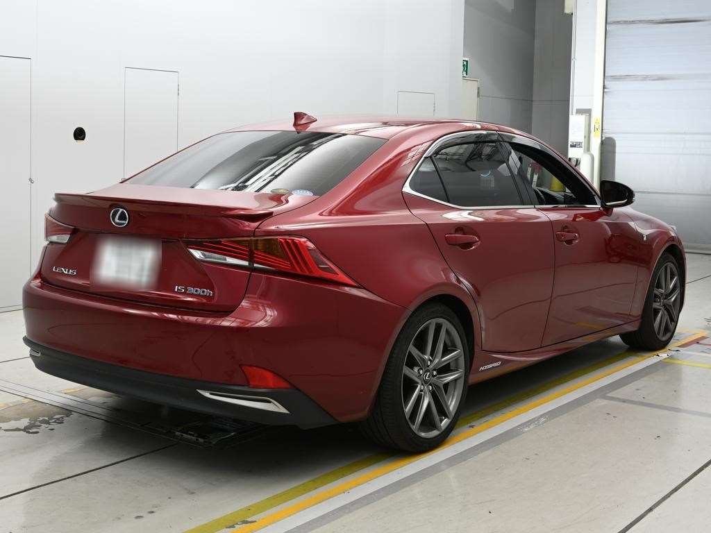 LEXUS IS