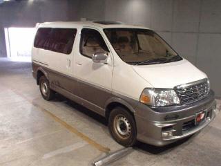 TOYOTA GRAND HIACE