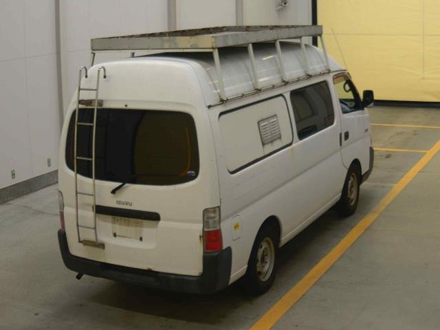 ISUZU COMO