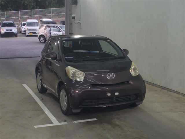 TOYOTA IQ