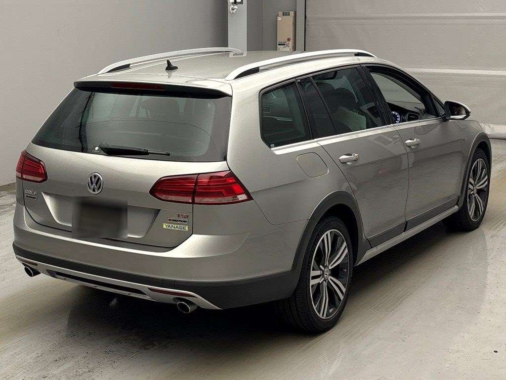 VOLKSWAGEN GOLF ALLTRACK