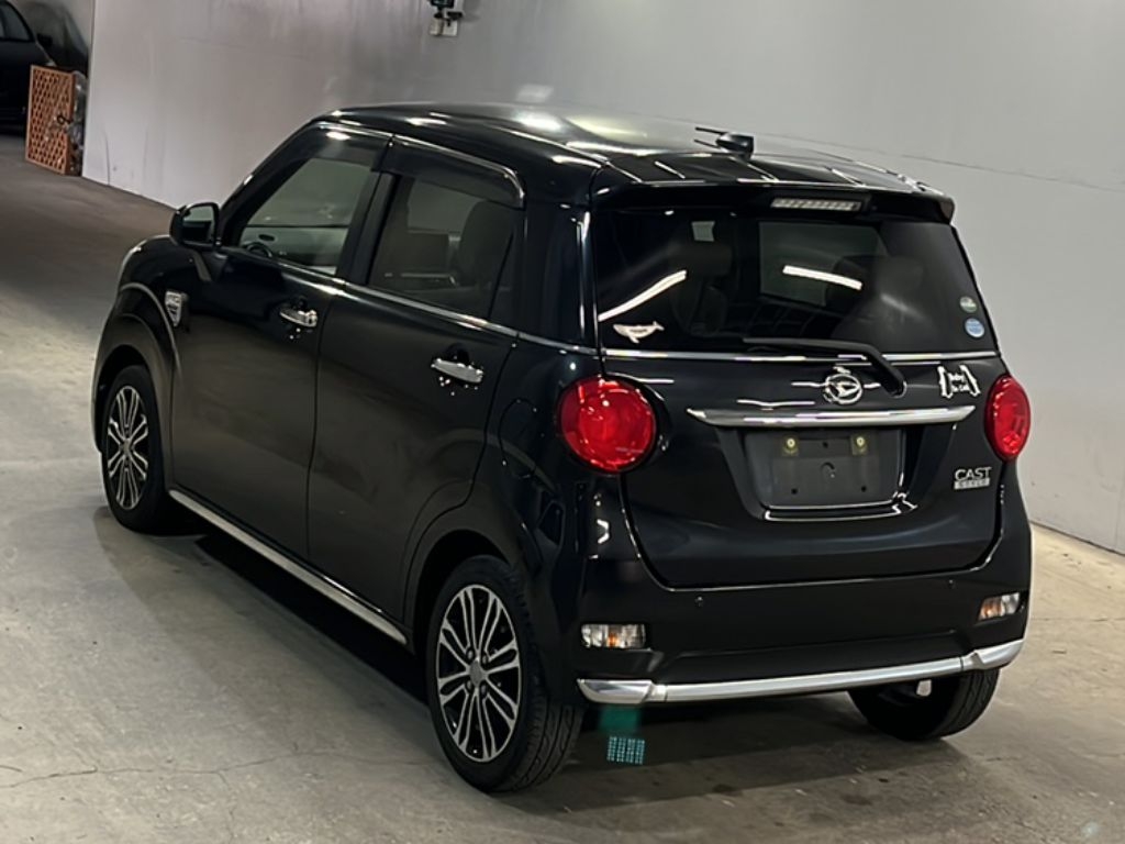 DAIHATSU CAST