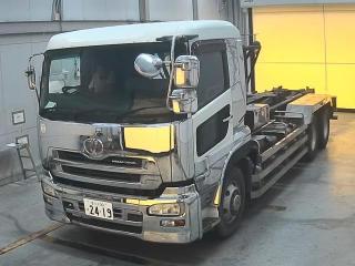 ISUZU UD