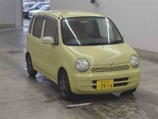 DAIHATSU MOVE LATTE