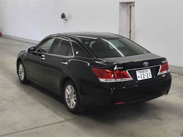 TOYOTA CROWN HYBRID