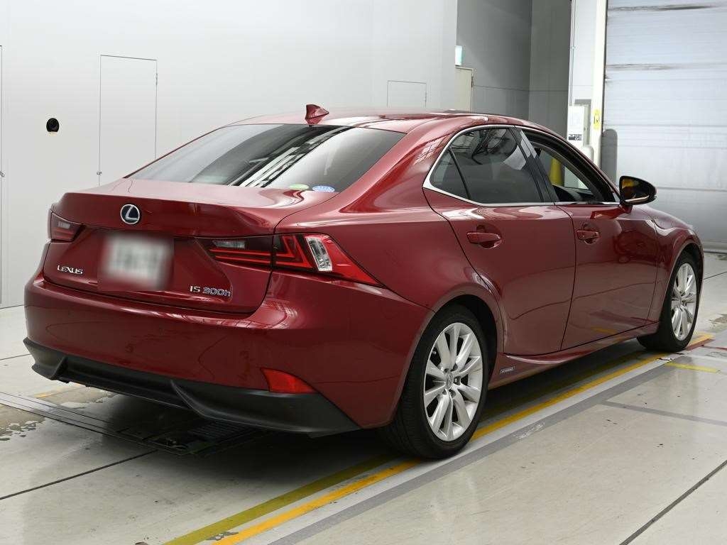 LEXUS IS