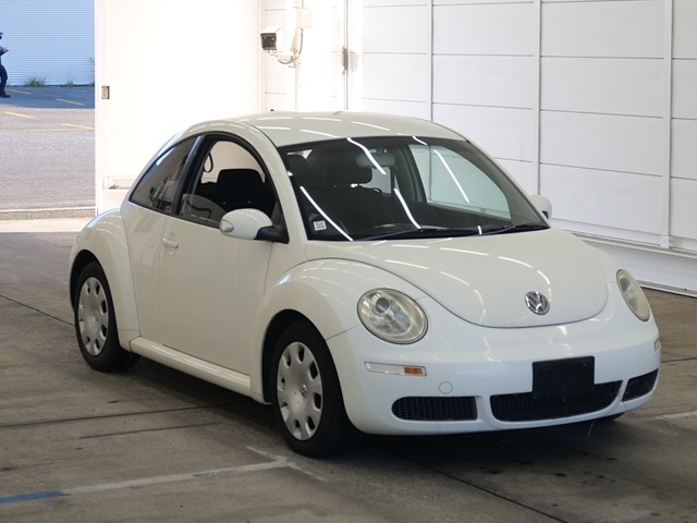 VOLKSWAGEN NEW BEETLE