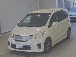 HONDA FREED HYBRID