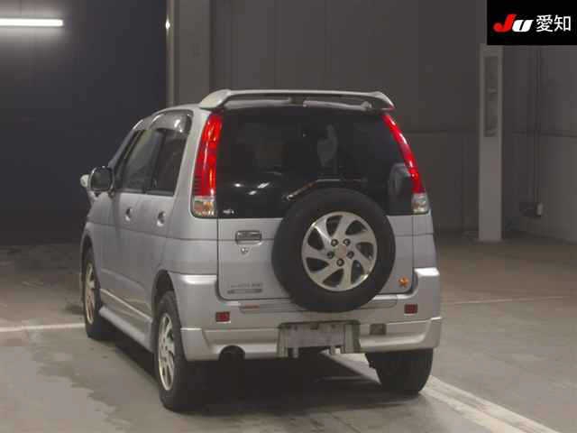 DAIHATSU TERIOS KID