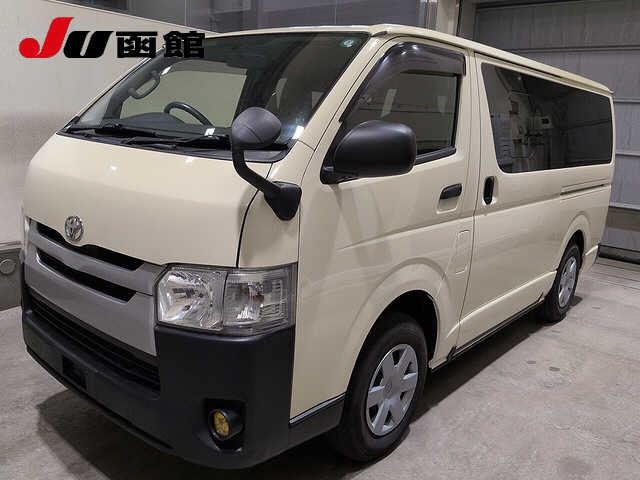 TOYOTA REGIUS VAN