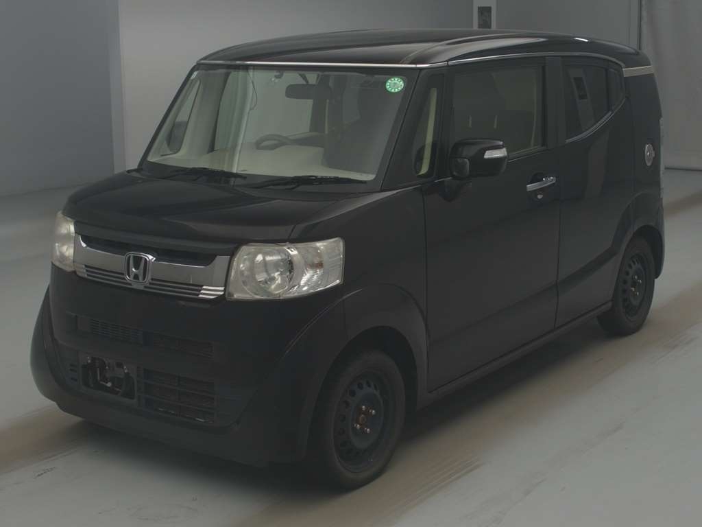 HONDA N-BOX SLASH