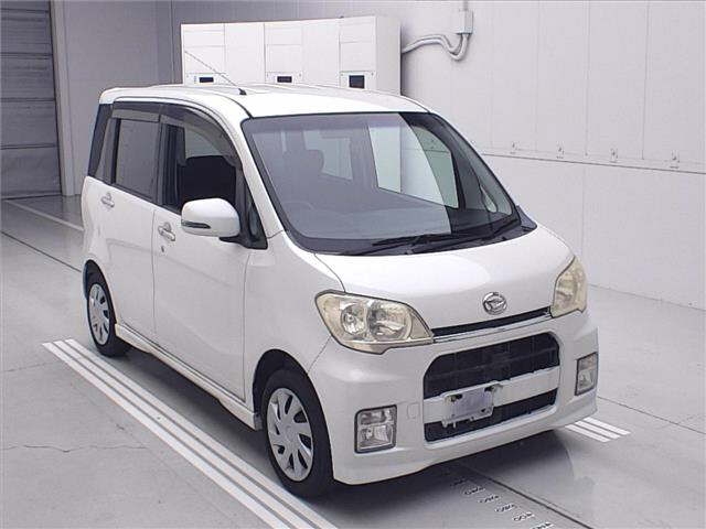 DAIHATSU TANTO EXE