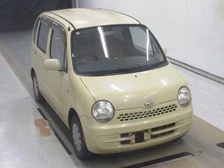 DAIHATSU MOVE LATTE