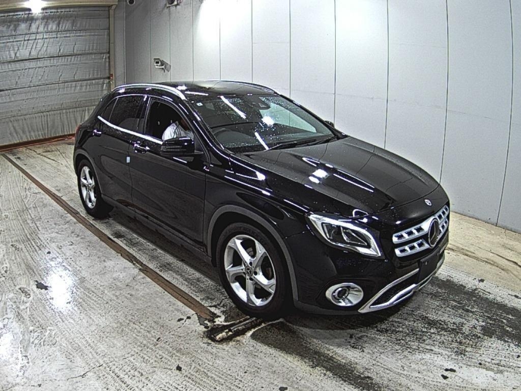 MERCEDES BENZ GLA