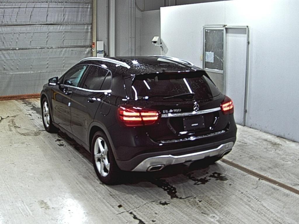 MERCEDES BENZ GLA