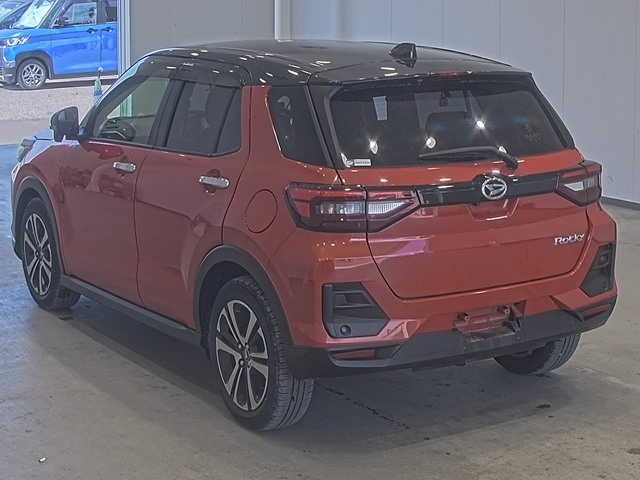 DAIHATSU ROCKY