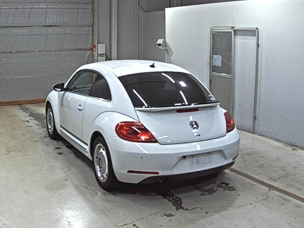 VOLKSWAGEN THE BEETLE