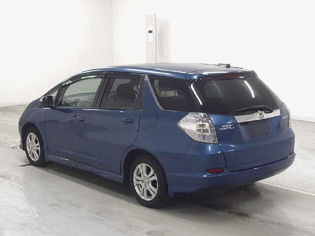 HONDA FIT SHUTTLE HYBRID
