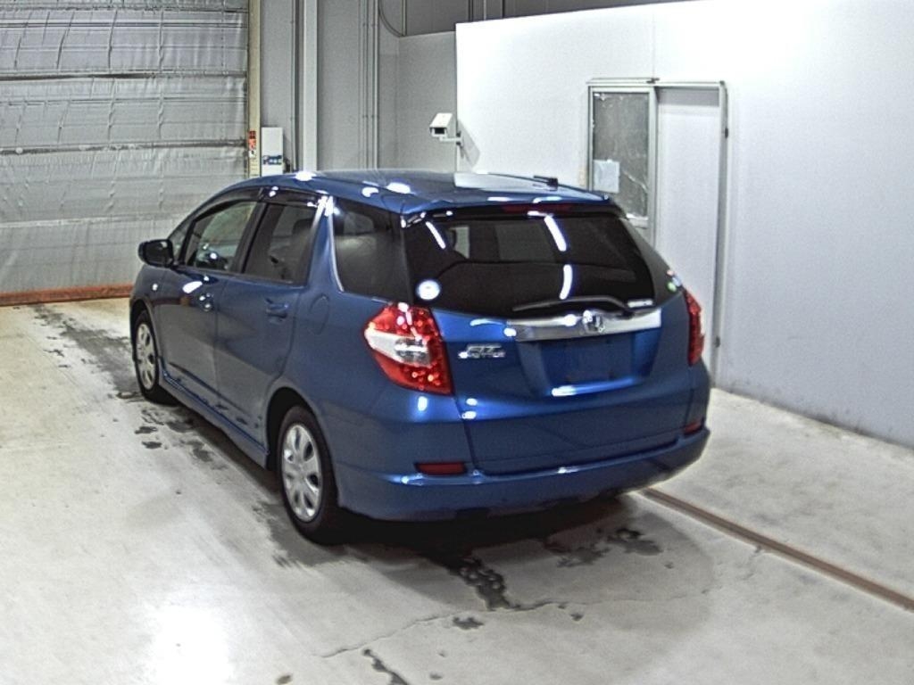 HONDA FIT SHUTTLE