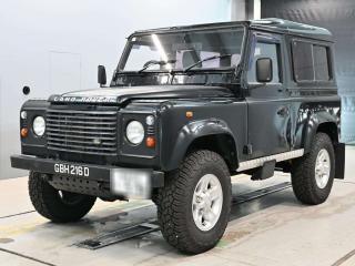 LAND ROVER DEFENDER