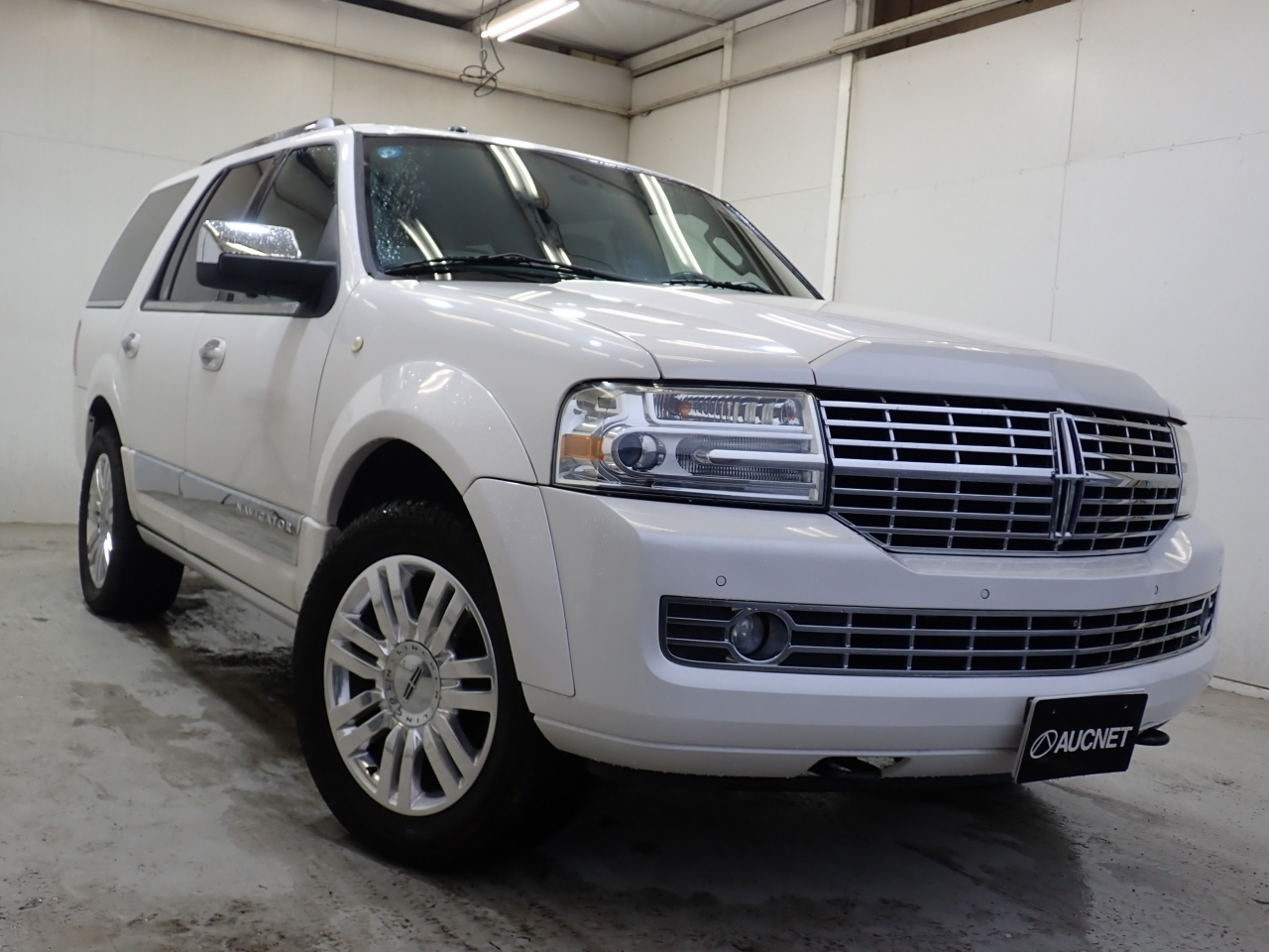LINCOLN NAVIGATOR