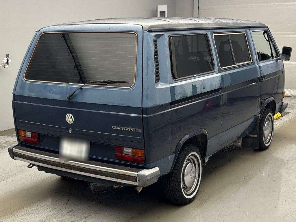 VOLKSWAGEN VANAGON
