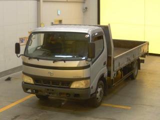 TOYOTA DYNA