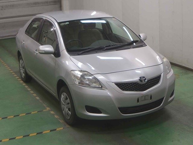 TOYOTA BELTA